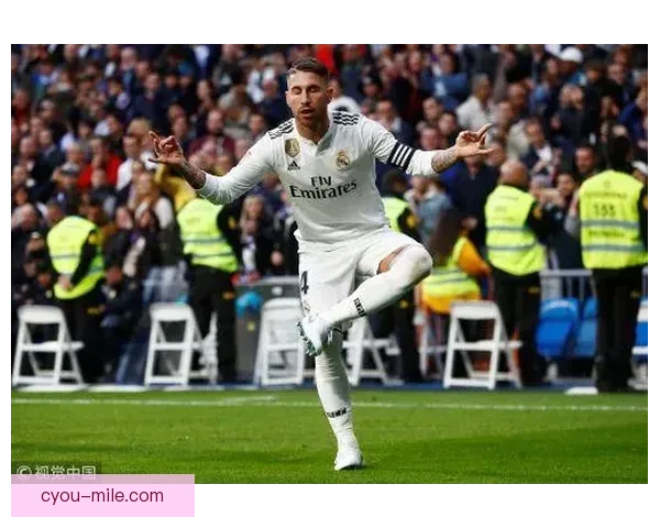 克罗斯欧冠客场精准直塞助攻维尼修斯精彩破门