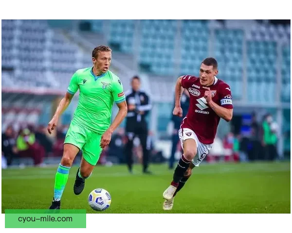 卢克巴加盟RB莱比锡后迅速崭露头角成为防线核心主力